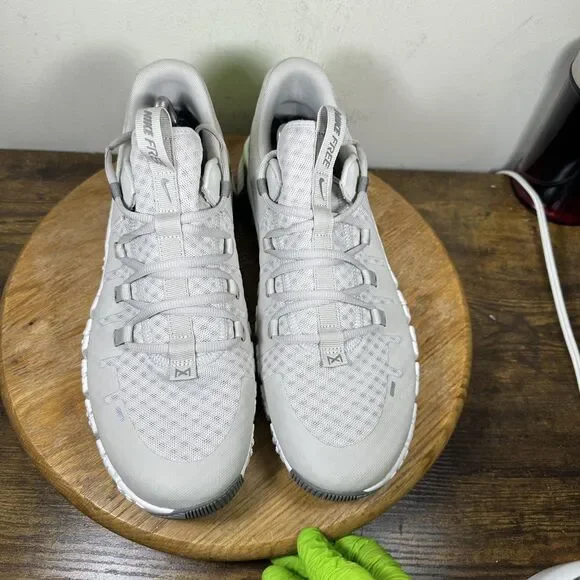 Nike Metcon Free Shoes Mens Size 12 Gray Volt Green DV3949-002 Training Sneakers
